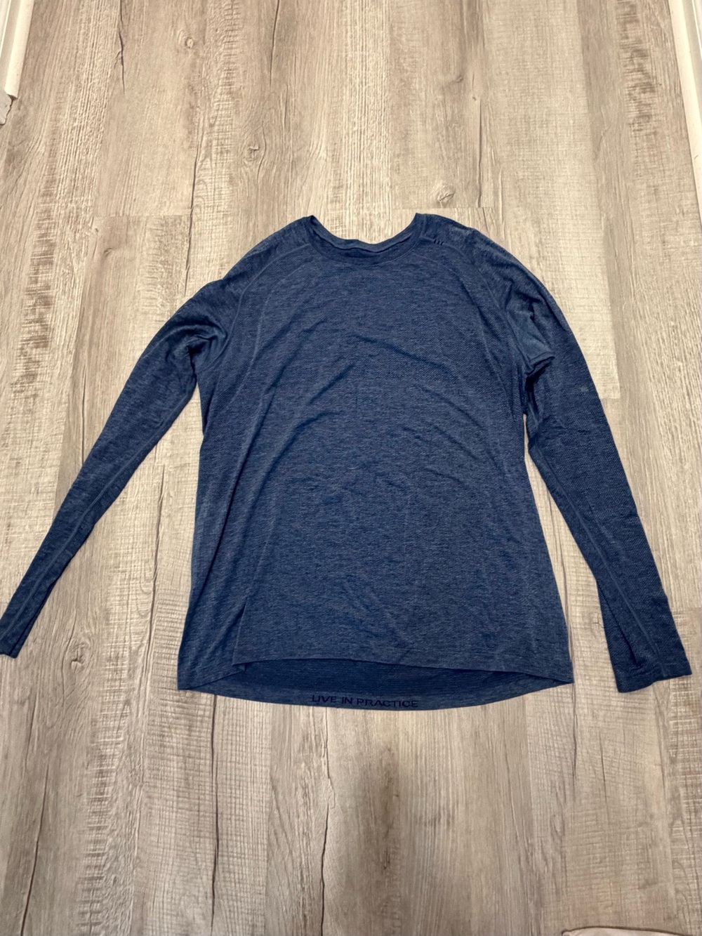 Men’s Lululemon Navy Long Sleeve Crew Tee